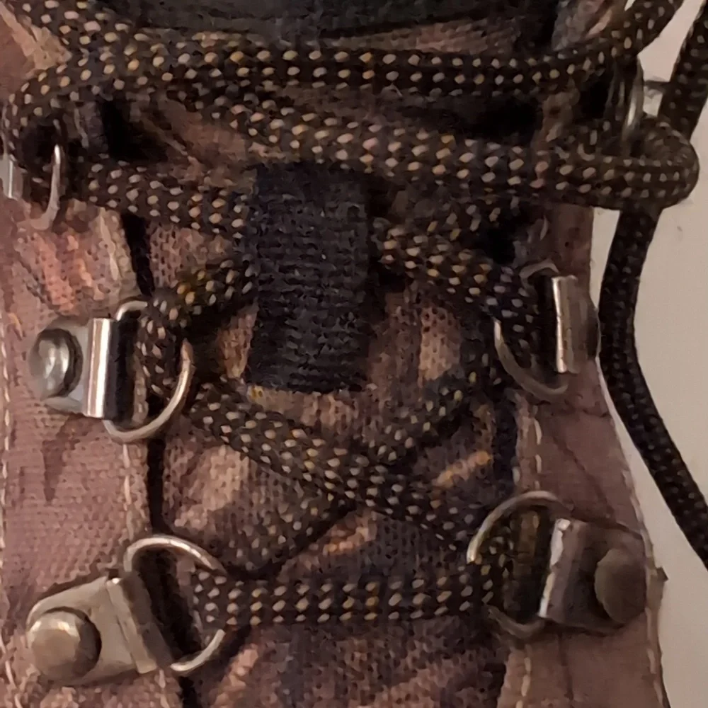 Realtree Boys Camouflage Outdoor Hiking Boots. Lace Up. Size 5